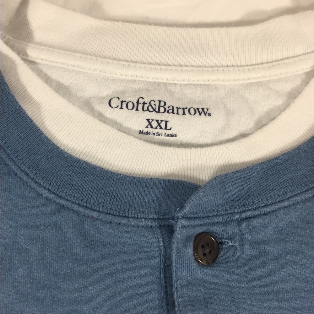 Men’s XXL  Croft & Barrow blue and white shirt